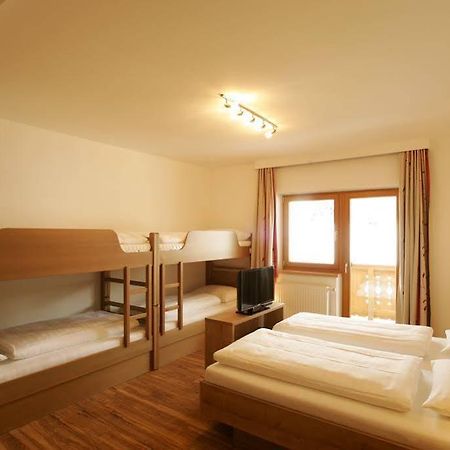 Familien & Wohlfuhlhotel Johanneshof Saalbach-Hinterglemm Exterior foto