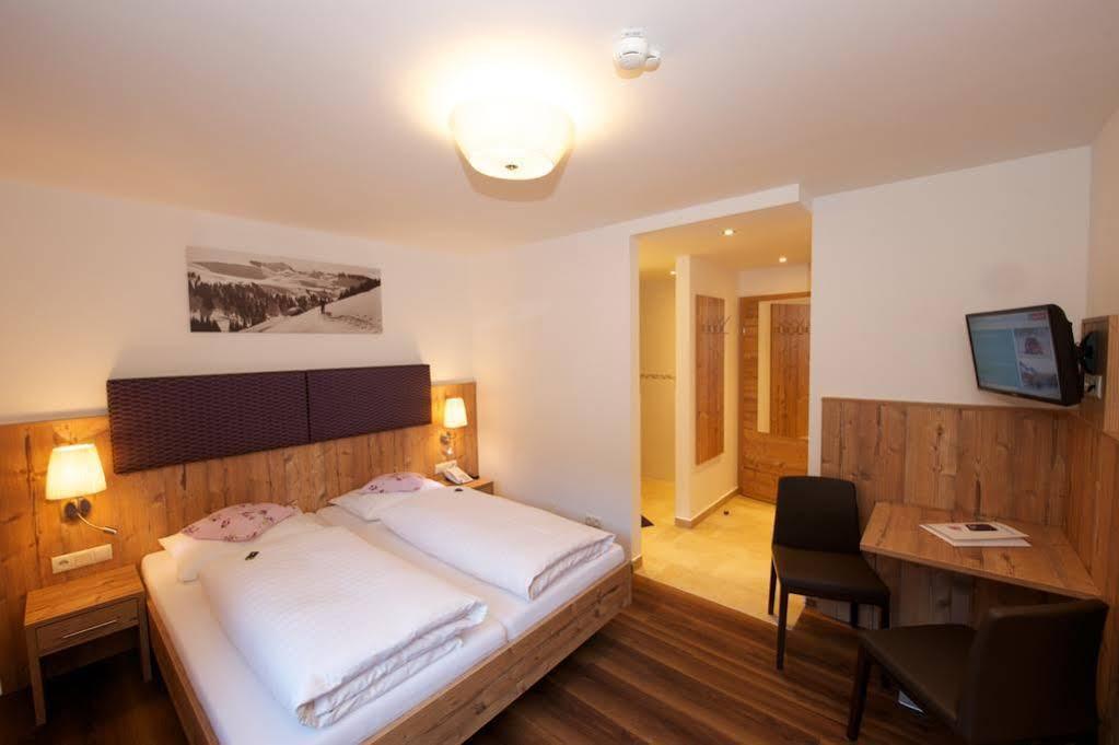 Familien & Wohlfuhlhotel Johanneshof Saalbach-Hinterglemm Exterior foto